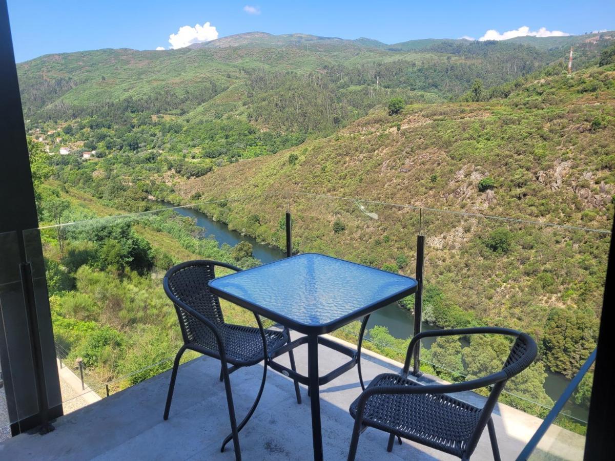 Infinity Houses Ponte da Barca Εξωτερικό φωτογραφία